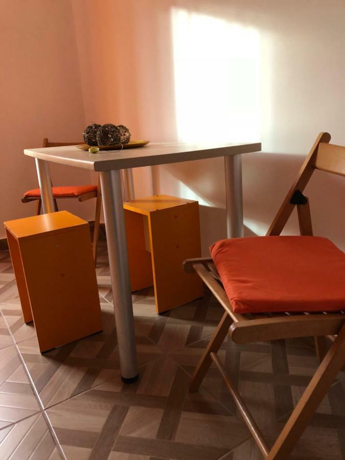 דרובטה-טורנו-סברין Apartament Kiseleff מראה חיצוני תמונה